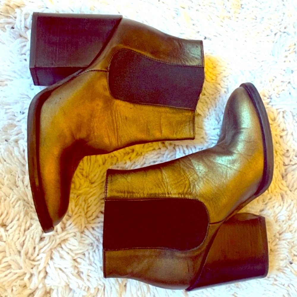 HOST PICK! Zara bronze metallic booties